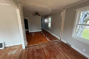 1926 S 16th St, Sheboygan, WI 53081 - Photo 5