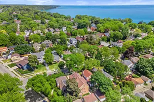 609 E Lake View Ave, Whitefish Bay, WI 53217 - Photo 27