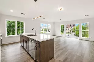 228 E Brown St, Milwaukee, WI 53212 - Photo 7