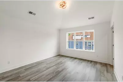 228 E Brown St, Milwaukee, WI 53212 - Photo 15