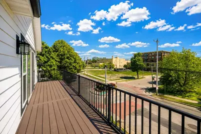 228 E Brown St, Milwaukee, WI 53212 - Photo 5