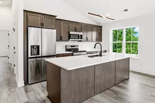 228 E Brown St, Milwaukee, WI 53212 - Photo 11
