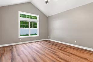 327 Lynx Ln, Manitowoc, WI 54220 - Photo 25