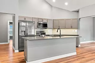 327 Lynx Ln, Manitowoc, WI 54220 - Photo 19