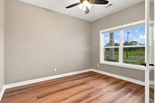 327 Lynx Ln, Manitowoc, WI 54220 - Photo 15