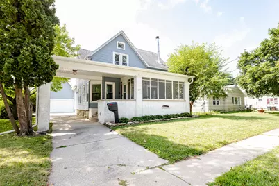 817  Dempster St, Fort Atkinson, WI 53538 - Photo 3