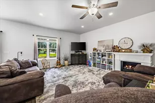 490 Meadowlark Ln, Green Lake, WI 54941 - Photo 5