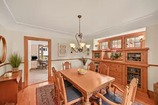2029 Underwood Ave, Wauwatosa, WI 53213 - Photo 9
