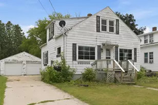 2619 14th St, Two Rivers, WI 54241 - Photo 1