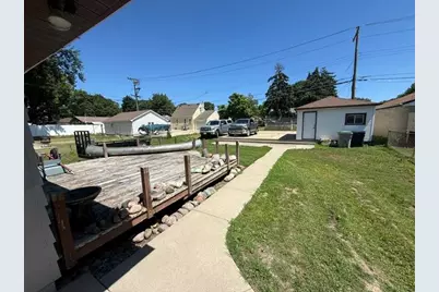 3328 S 68th St, Milwaukee, WI 53219 - Photo 13