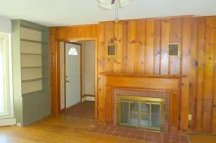 227 3rd St, Pewaukee, WI 53072 - Photo 9