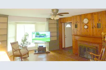 227  3rd St, Pewaukee, WI 53072 - Photo 5