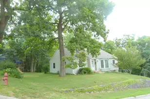 227 3rd St, Pewaukee, WI 53072 - Photo 1
