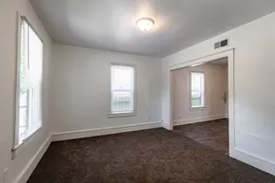 1617 10th St, La Crosse, WI 54601 - Photo 3