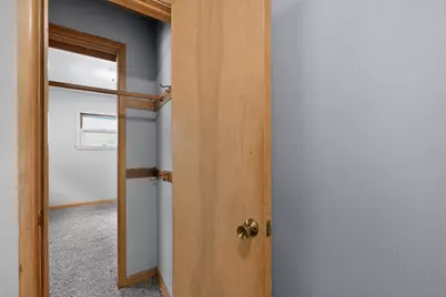 8000 W Mill Rd, Milwaukee, WI 53218 - Photo 27
