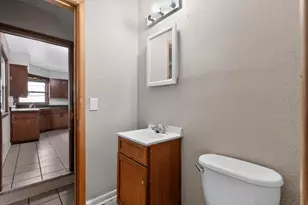 8000 W Mill Rd, Milwaukee, WI 53218 - Photo 31
