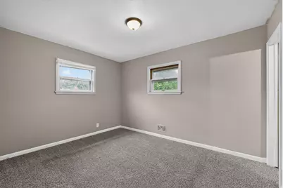 8000 W Mill Rd, Milwaukee, WI 53218 - Photo 29