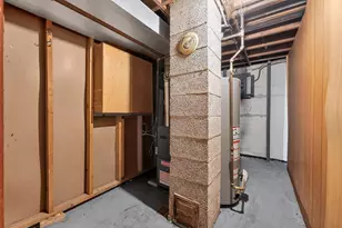 8000 W Mill Rd, Milwaukee, WI 53218 - Photo 35