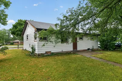8000 W Mill Rd, Milwaukee, WI 53218 - Photo 11