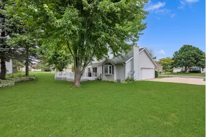 7941 S Cecily Dr, Oak Creek, WI 53154 - Photo 25