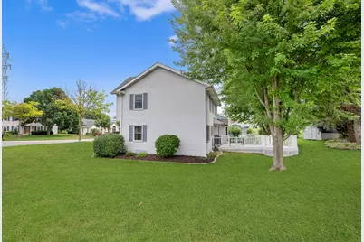 7941 S Cecily Dr, Oak Creek, WI 53154 - Photo 23