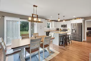 404 Appletree Ln, Eagle, WI 53119 - Photo 5