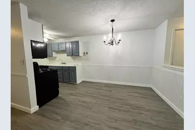 255  Elmwood Ave #205, Lake Geneva, WI 53147 - Photo 3