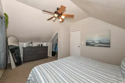 2059 S 68th St, West Allis, WI 53219 - Photo 19