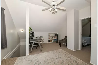 2059 S 68th St, West Allis, WI 53219 - Photo 29