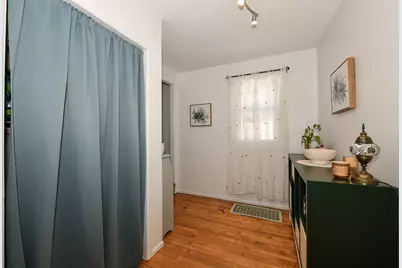 2059 S 68th St, West Allis, WI 53219 - Photo 15