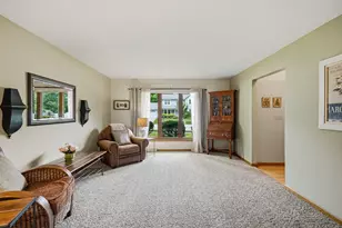 2927 Willard Ln, Waukesha, WI 53188 - Photo 9