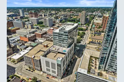 545 E Wells St #802, Milwaukee, WI 53202 - Photo 65