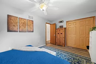 1129 Bluebird Ln, Racine, WI 53182 - Photo 11