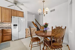 1129 Bluebird Ln, Racine, WI 53182 - Photo 7