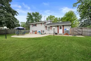 1129 Bluebird Ln, Racine, WI 53182 - Photo 25