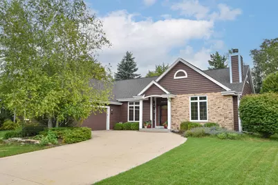 W71N428  Mulberry Ave, Cedarburg, WI 53012 - Photo 3