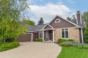 W71N428 Mulberry Ave, Cedarburg, WI 53012 - Photo 1