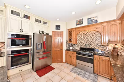W71N428  Mulberry Ave, Cedarburg, WI 53012 - Photo 13