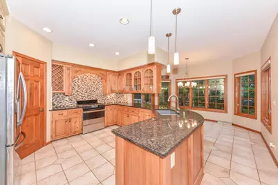 W71N428  Mulberry Ave, Cedarburg, WI 53012 - Photo 17