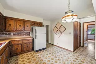 6838 N 61st St, Milwaukee, WI 53223 - Photo 9
