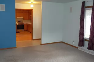722 S 31st St, Manitowoc, WI 54220 - Photo 7