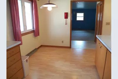 722 S 31 St, Manitowoc, WI 54220 - Photo 11