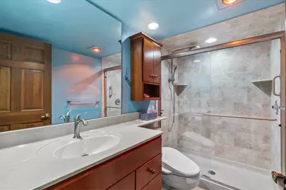 700  Waters Edge Rd #5, Racine, WI 53402 - Photo 9