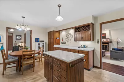 700  Waters Edge Rd #5, Racine, WI 53402 - Photo 5