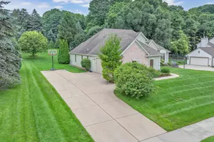 1828 Blackfoot Ct, Grafton, WI 53024 - Photo 31