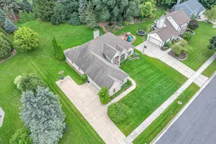 1828 Blackfoot Ct, Grafton, WI 53024 - Photo 35