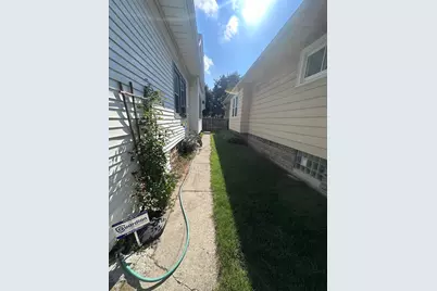 3459 N Bremen St, Milwaukee, WI 53212 - Photo 3