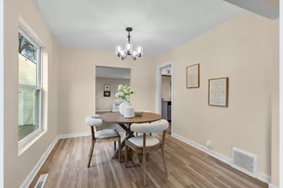 206  Van Buren St, Elkhorn, WI 53121 - Photo 9