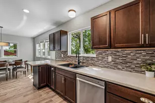 425 W Wisconsin Ave, Pewaukee, WI 53072 - Photo 11