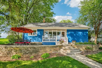 425 W Wisconsin Ave, Pewaukee, WI 53072 - Photo 1